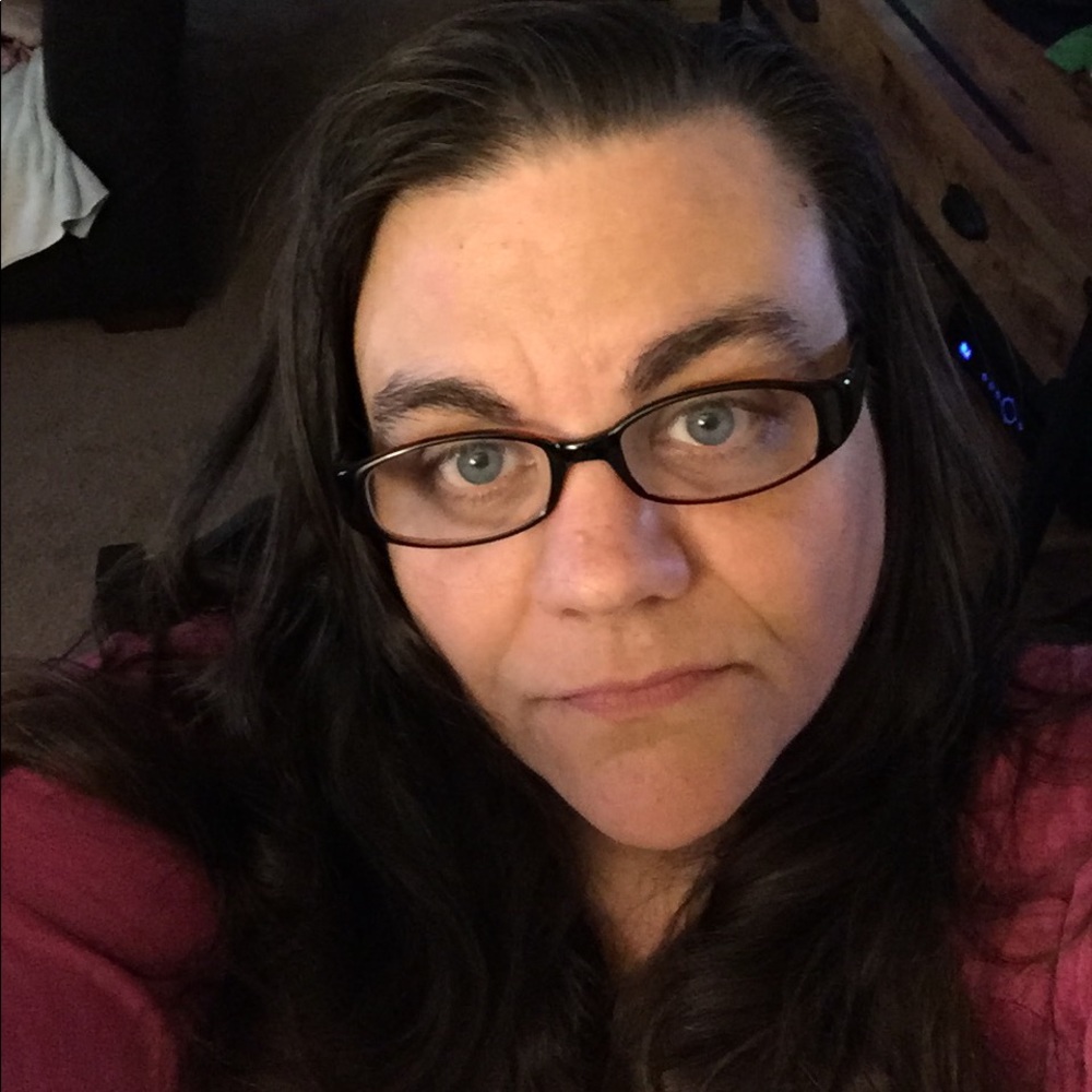 Meet your Posher, Lisa